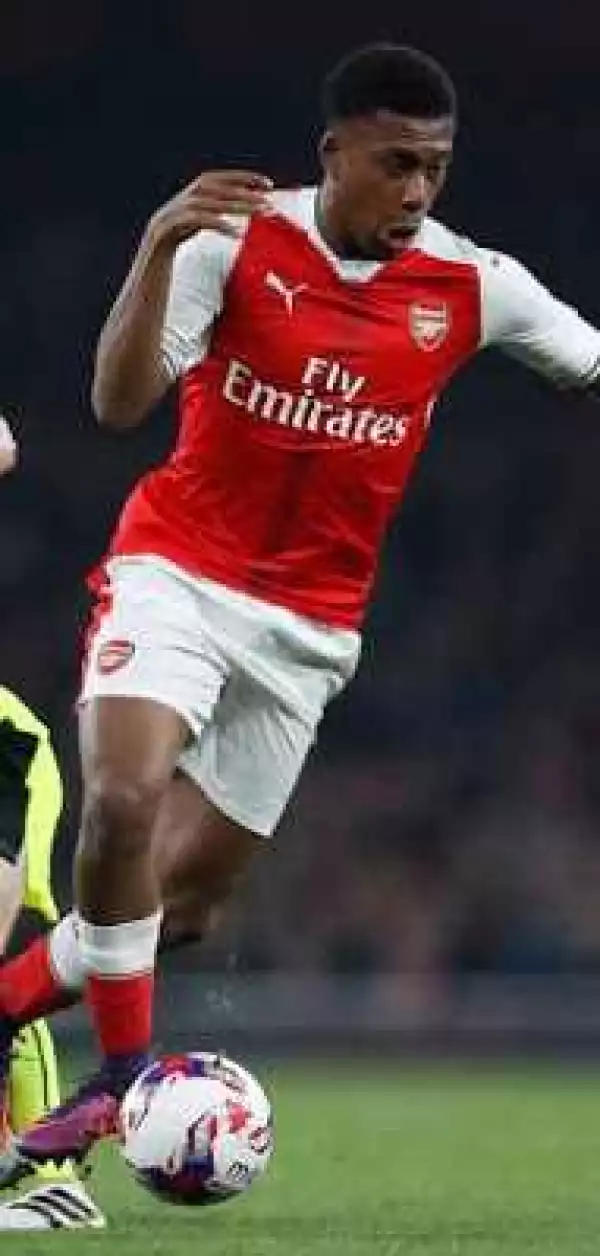 Alex Iwobi can be new Arsenal playmaker- coach Arsene Wenger says